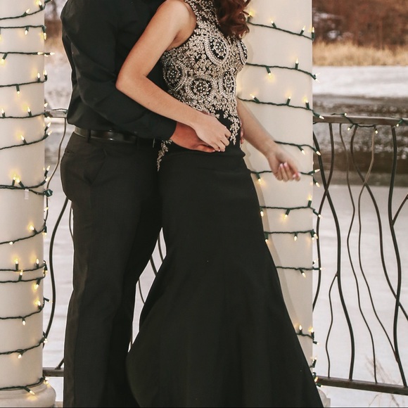 Prom dress - Picture 1 of 4